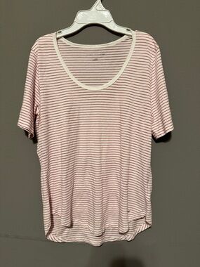 Tommy Hilfiger White Scoop Neck Tee with Pink Stripes
